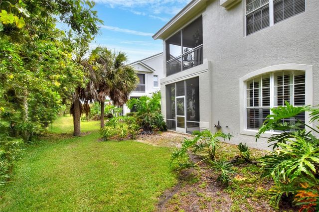 612 GRASSLANDS VILLAGE CIRCLE 612, Lakeland, FL 33803