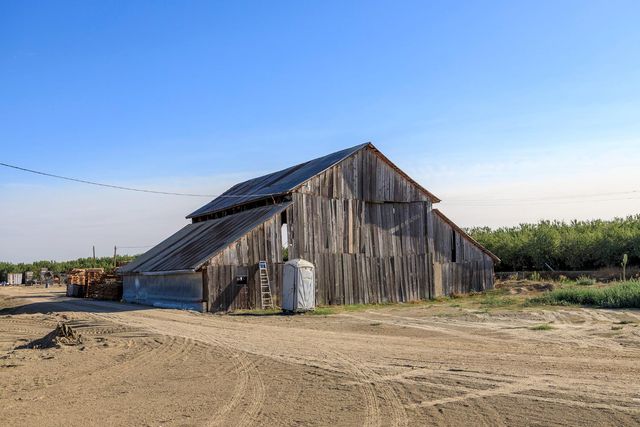 4319 S Walnut Rd, Turlock, CA 95380