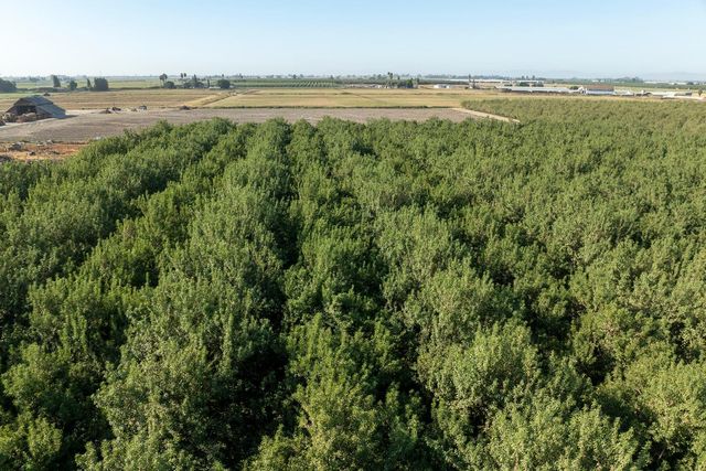 4319 S Walnut Rd, Turlock, CA 95380