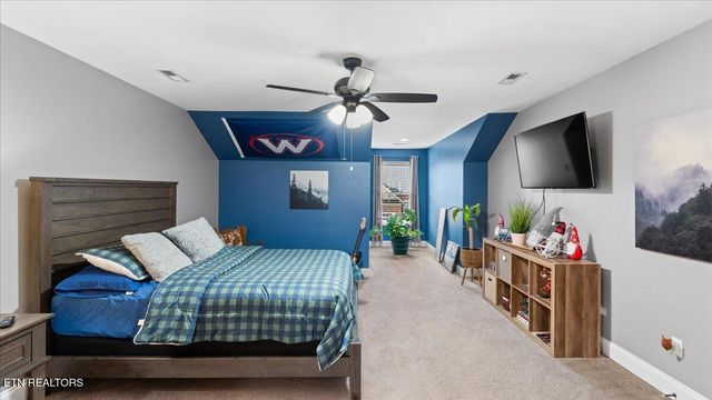 493 Jacksonian Way, Lenoir City, TN 37772