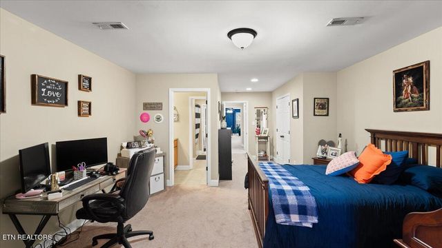 493 Jacksonian Way, Lenoir City, TN 37772