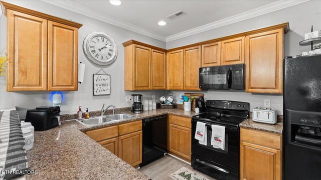 493 Jacksonian Way, Lenoir City, TN 37772