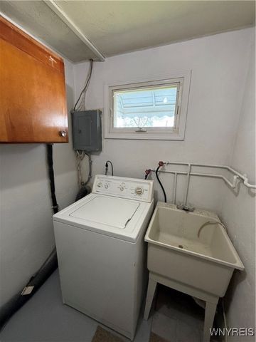 436 67th Street, Niagara Falls, NY 14304