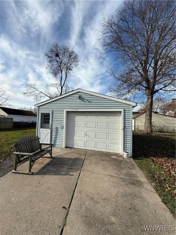 436 67th Street, Niagara Falls, NY 14304