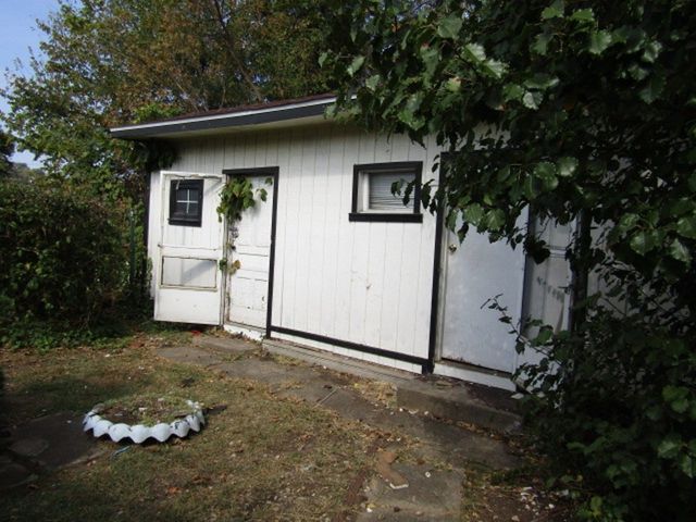 317 36th St, Mckeesport, PA 15132