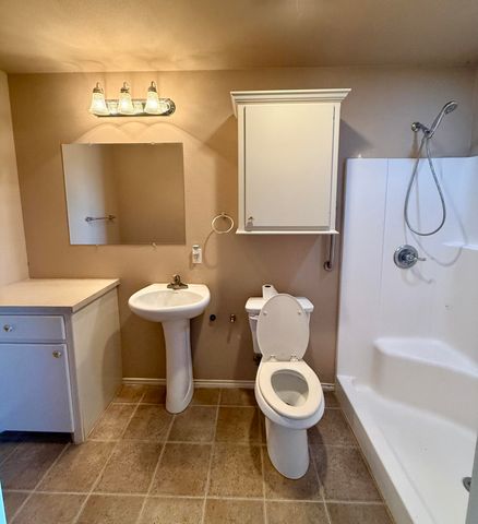 1307 Avenue A, Olton, TX 79064