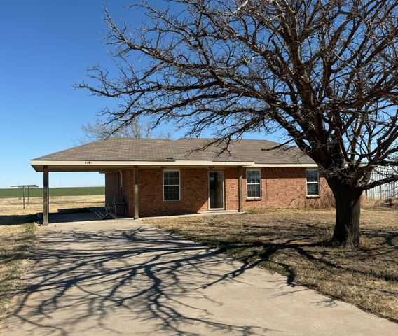 1307 Avenue A, Olton, TX 79064