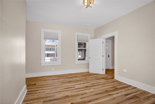 125 Dinsmore Ave, Crafton, PA 15205