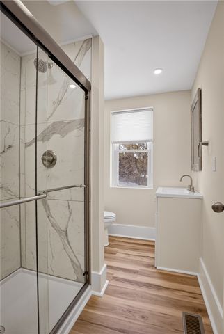 125 Dinsmore Ave, Crafton, PA 15205