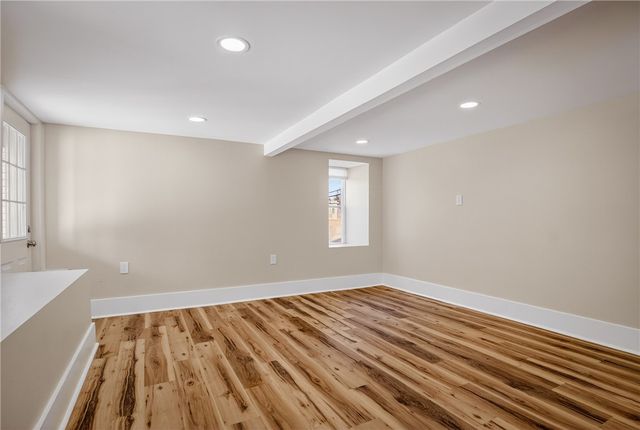 125 Dinsmore Ave, Crafton, PA 15205