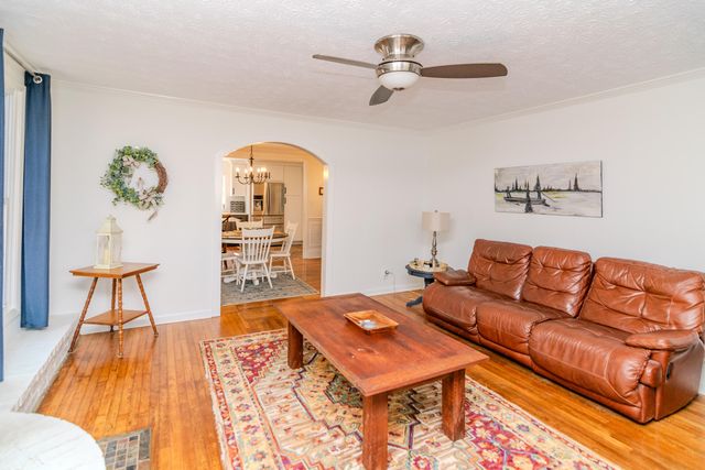 104 Jackson Ferry Road, Winchester, KY 40391