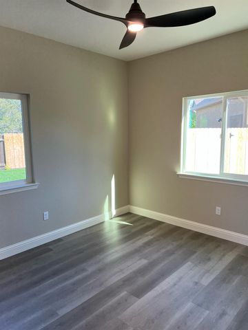 715 Cambridge Ct, Tracy, CA 95377