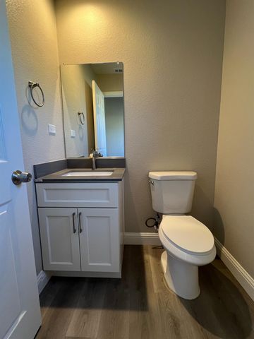 715 Cambridge Ct, Tracy, CA 95377