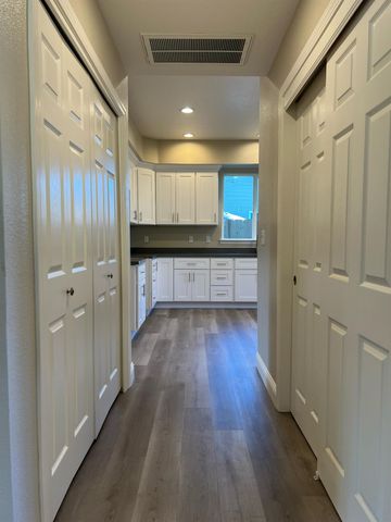 715 Cambridge Ct, Tracy, CA 95377