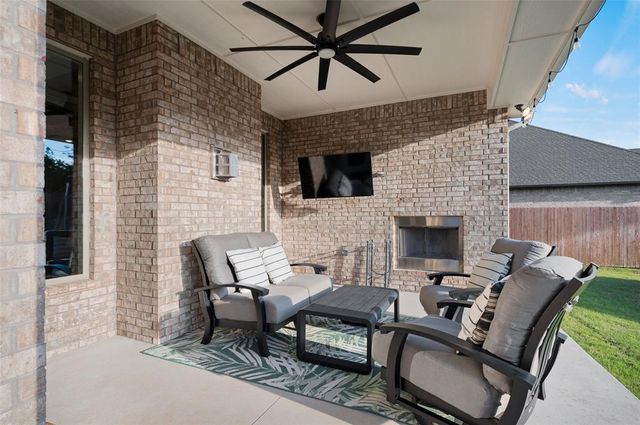 15609 Fountain Creek Lane, Edmond, OK 73013