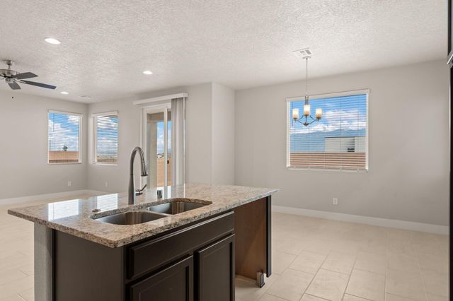 4022 Silver Springs Road NE, Rio Rancho, NM 87144