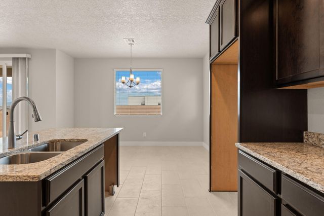 4022 Silver Springs Road NE, Rio Rancho, NM 87144