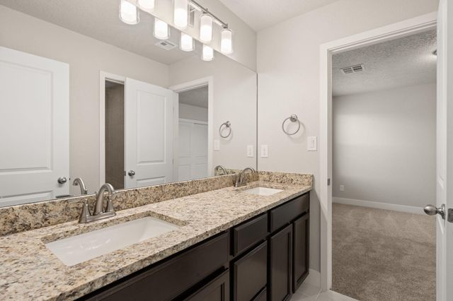 4022 Silver Springs Road NE, Rio Rancho, NM 87144