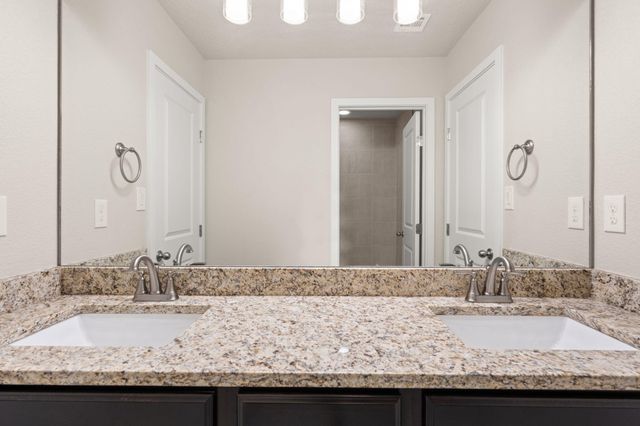 4022 Silver Springs Road NE, Rio Rancho, NM 87144