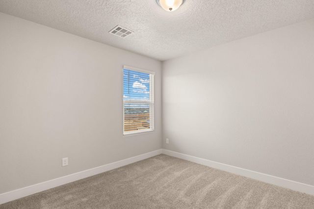 4022 Silver Springs Road NE, Rio Rancho, NM 87144