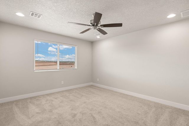 4022 Silver Springs Road NE, Rio Rancho, NM 87144