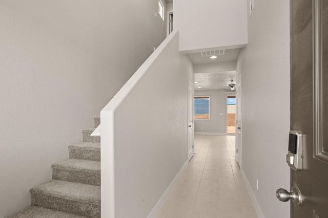 4022 Silver Springs Road NE, Rio Rancho, NM 87144