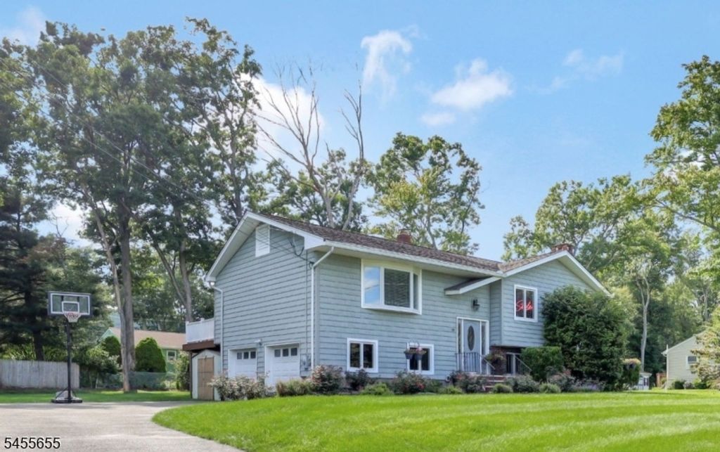 18 Starlight Rd, Jefferson Twp., NJ 07438 — photo 2