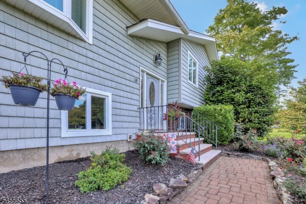 18 Starlight Rd, Jefferson Twp., NJ 07438 — photo 5