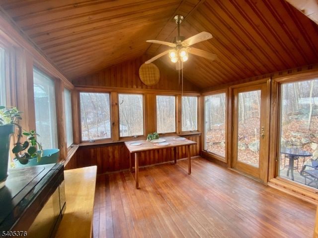 73 W Shawnee Trl, Jefferson Twp., NJ 07885