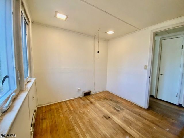 73 W Shawnee Trl, Jefferson Twp., NJ 07885