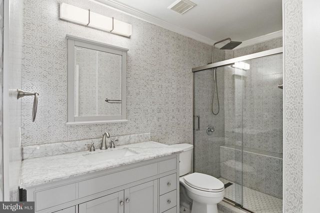 9395 WOLF TRAP CREEK CT, Great Falls, VA 22066