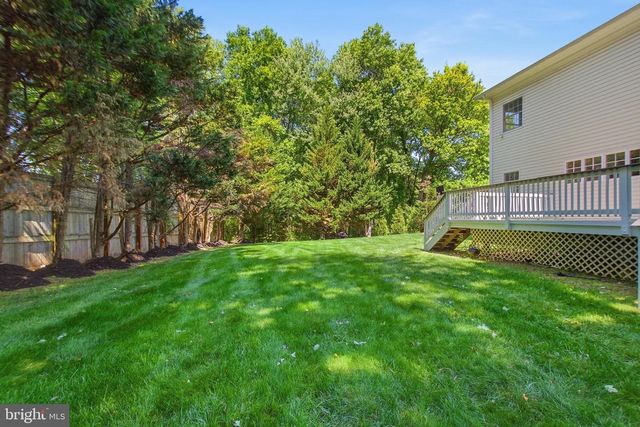 9395 WOLF TRAP CREEK CT, Great Falls, VA 22066