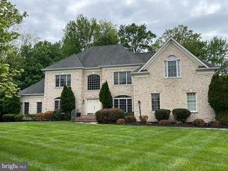 9395 WOLF TRAP CREEK CT, Great Falls, VA 22066