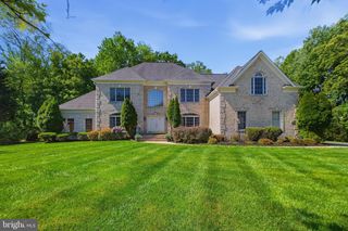 9395 WOLF TRAP CREEK CT, Great Falls, VA 22066