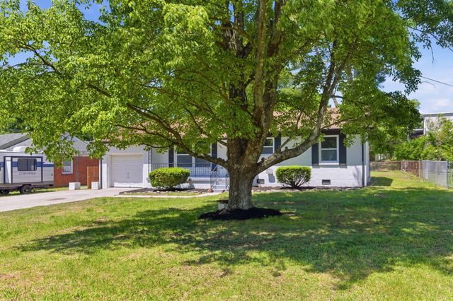 1307 Diana St, Murfreesboro, TN 37130