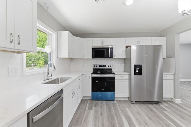 1307 Diana St, Murfreesboro, TN 37130