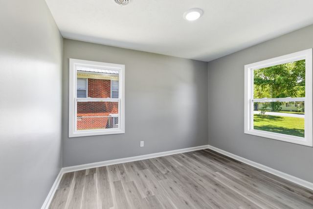 1307 Diana St, Murfreesboro, TN 37130
