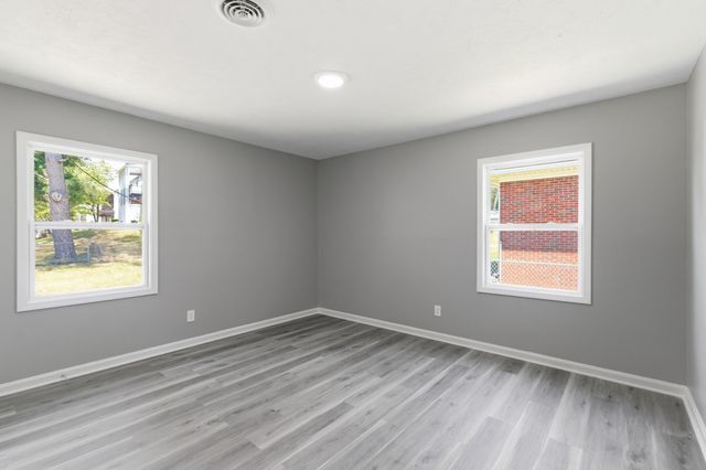 1307 Diana St, Murfreesboro, TN 37130