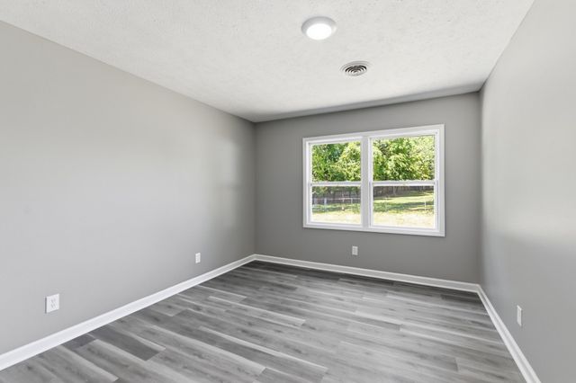 1307 Diana St, Murfreesboro, TN 37130
