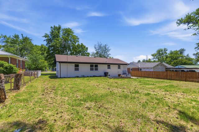 1307 Diana St, Murfreesboro, TN 37130