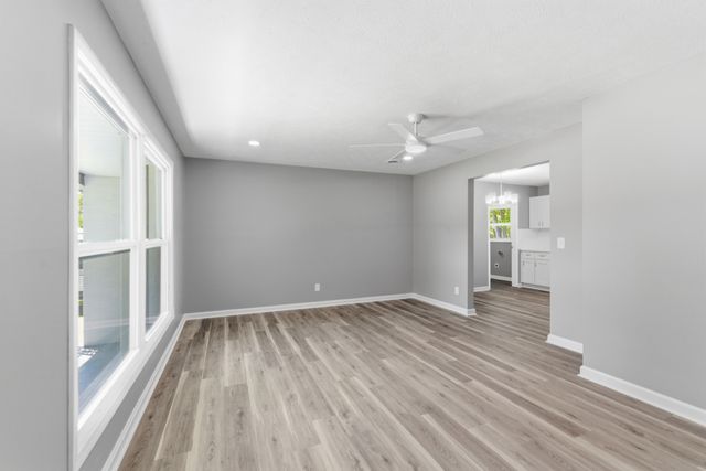 1307 Diana St, Murfreesboro, TN 37130