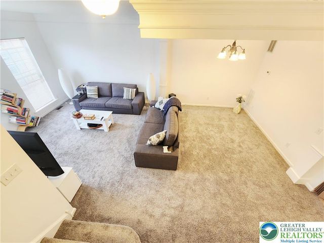 8517 Gateway Road, Upper Macungie Twp, PA 18031