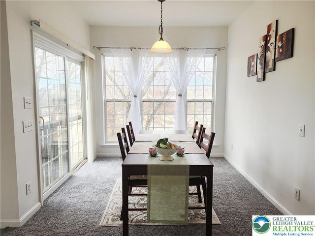 8517 Gateway Road, Upper Macungie Twp, PA 18031