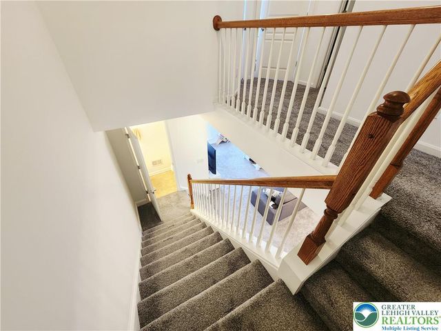 8517 Gateway Road, Upper Macungie Twp, PA 18031