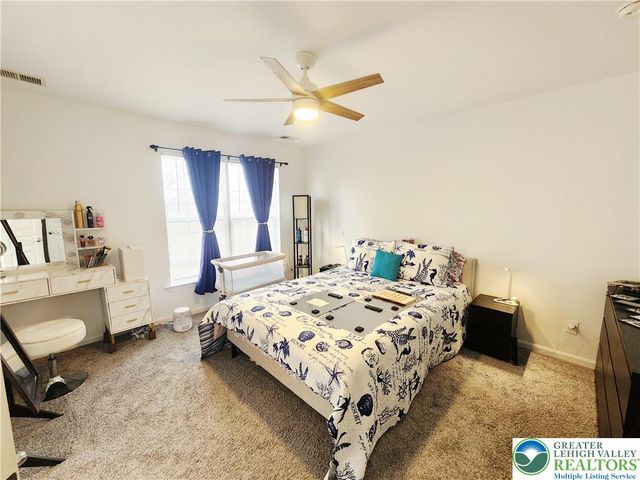 8517 Gateway Road, Upper Macungie Twp, PA 18031