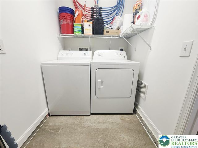 8517 Gateway Road, Upper Macungie Twp, PA 18031