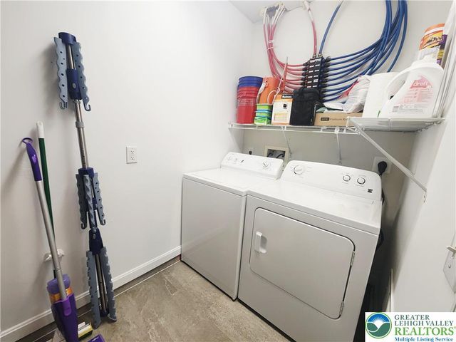 8517 Gateway Road, Upper Macungie Twp, PA 18031