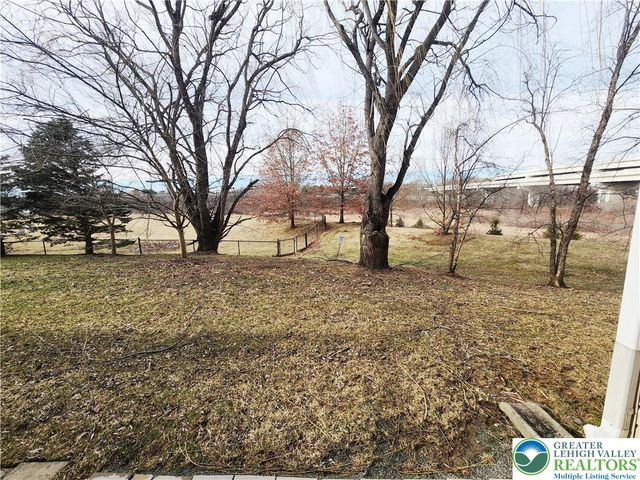 8517 Gateway Road, Upper Macungie Twp, PA 18031