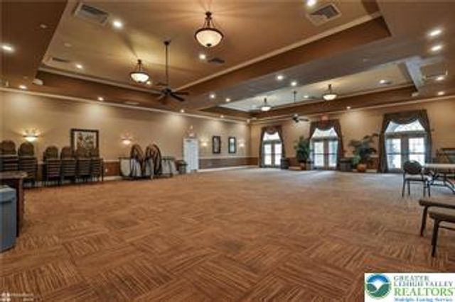 8517 Gateway Road, Upper Macungie Twp, PA 18031