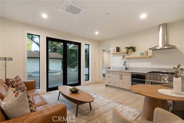 10141 Overhill Drive, Tustin, CA 92705